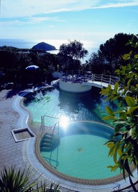 Xtrallusion offers characteristic Bed and Breakfast, B&B, Guest House, Hotel, Albergo and Country Lodge accommodation in Italy. Plus independent self-guided Walking, Adventure, Activity, Skiing and Paragliding Holiday itineraries on the Italian Rivieras, in the Italian Lakes, in the Italian Alps and in some of the most beautiful corners of Italy.